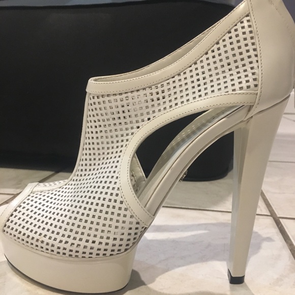 Gucci high heals - Picture 1 of 1
